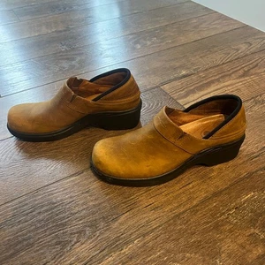 Ariat Clogs Tan Rust Suede Leather Comfort Orthotic Shoes 93927 Women Size 9.5 - Picture 1 of 8