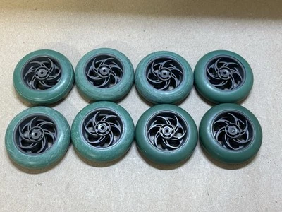 VEX Robotics 2.75" Diameter  Rubber Traction Wheel - 276-1496 Bundle Lot of 8 - Image 1 of 4