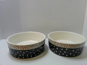 2 Boots & Barkley 6 Cup Stoneware Dog Pet Bowls Black and White Non Slip Base - Picture 1 of 2