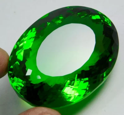 Certified 489.56 Ct Natural Brazilian Green Topaz Oval Cut Loose Gemstone A++ - Image 1 of 4