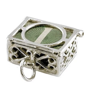 STERLING SILVER MAD MONEY 60’S £1.00 NOTE CHARM - Picture 1 of 4
