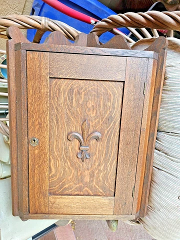 FINE Antique Solid TIGER OAK Hanging Wall CORNER CABINET Cupboard w Original Key Cover