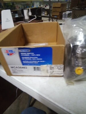 Cilindro maestro de freno para Dodge W300 W200 W350 M36463 1975-1983 Foto 1 de 4