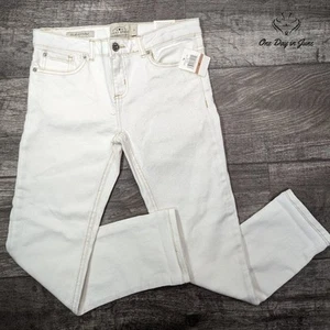 Lucky Brand Dylan Boyfriend Jeans Size 12 - Picture 1 of 6