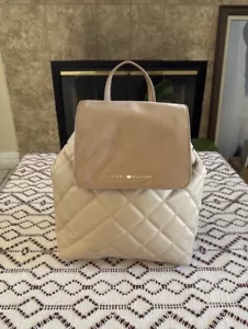 NWOT Tommy Hilfiger Beige Quilted Backpack - Picture 1 of 7