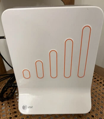 Cisco AT&T 3G Microcell DPH153-AT Wireless Cell Phone Signal Booster - Image 1 of 4