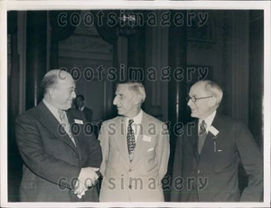 1937 WH Cowles of Cowles Publishing WA MW Bingay Detroit Free Press Press Photo - Picture 1 of 2