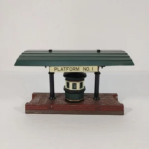 Department 56 Heritage Village Collection Victoria Station Train Platform  - Picture 1 of 7