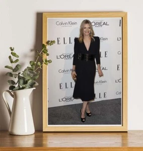 Michelle Pfeiffer : 12"x8" Professional Photo - Picture 1 of 2