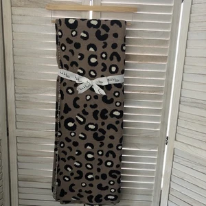 Neu Nicole Miller Home Strick Premium Ecru Taupe Schwarz Überwurf Lux 50 x 70" - Bild 1 von 6