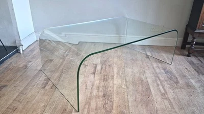 1980s ITALIAN  Tempered Glass Minimalist Drinks / Coffee Table - Image 1 of 4