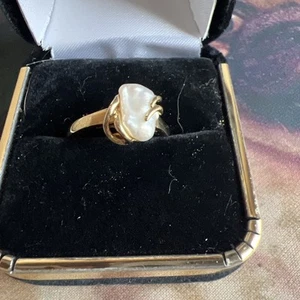 14k Dianty Biwa Pearl Ring - Picture 1 of 4