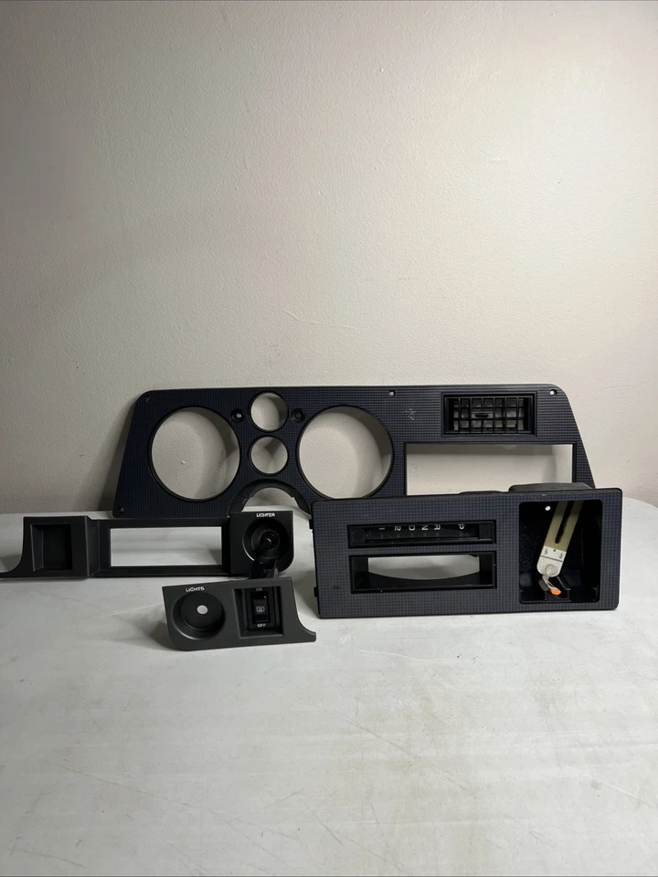 🔥RARO 1990 Chevrolet Cavalier Z24 EDICIÓN ESPECIAL BISEL Y MOLDURA NEGRO A CUADROS Foto 1 de 4