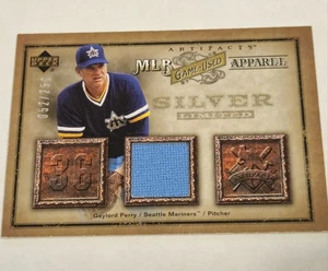 2006 Upper Deck Artifacts - Mlb Apparel Gaylord Perry #MLB-GP Silver /250 (MEM) - Bild 1 von 2