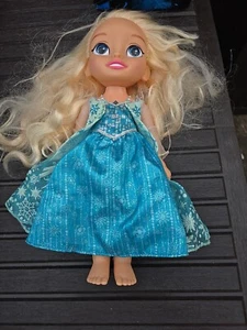 Elsa Talking And Singing Doll - Picture 1 of 4
