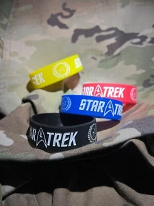 2x Star Trek Silikon Armband 1" Breite, aus Veteranenbesitz - Bild 1 von 12