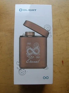 Olight Baton 3 Premium Edition Taschenlampe mit Holster Kupfer Taschenlampe - Eternal - Bild 1 von 5