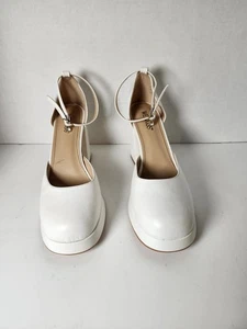 Wetkiss Ankle Buckle Strap Round Toe Platform Chunky Pump Heels White Size 11 - Picture 1 of 5