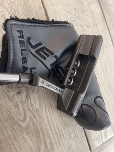 Scotty Cameron Limited Jet Set Newport 2 Putter 35” Length - Picture 1 of 6