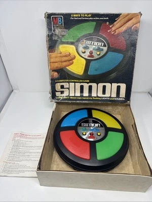 Juego de memoria Milton Bradley MB SIMON 1978 vintage 4850 en caja original funciona Foto 1 de 4