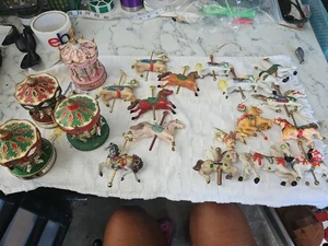20 Vintage Karussell Pferd Ornamente Porzellan Kunststoff Gummi 80er 90er - Bild 1 von 14