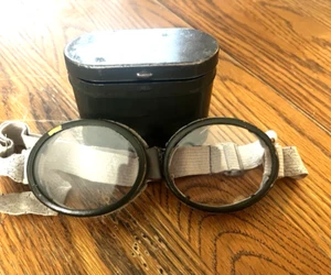 WW2 goggles, In Tin Box. DISPATCH AVIATOR - Picture 1 of 4