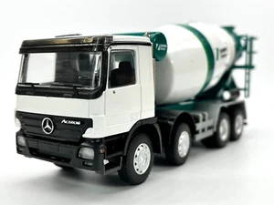 CONRAD Modelle I SCHWING-STETTER Fahrmischer auf Mercedes-Benz Actros  (1:50) - Bild 1 von 11