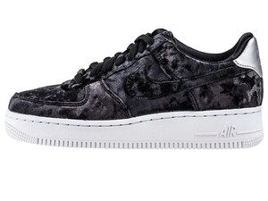 nike terciopelo