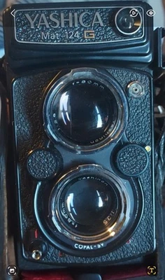 [MINT] Yashica Mat 124G 80mm f/3.5 6x6 TLR Medium Film Camera From JAPAN - Image 1 of 4