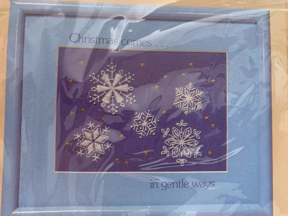 Creative Circle Christmas Gentle Snowflakes Crewel Embroidery Kit #2332 NEW - Image 1 of 4
