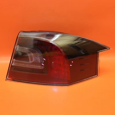 LUZ TRASERA TESLA MODELO S PASAJERO DERECHO 2016-2018 2019 2020 2021 6005919-00-G Foto 1 de 4