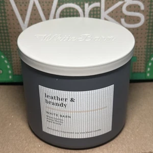 Bath & Body Works LEDER & BRANDY 3-Docht-Kerze 14,5 Unzen WEISS SCHEUNE NEU - Bild 1 von 5