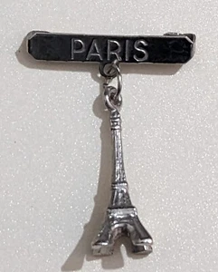 DISTINTIVO SPILLA DA BAVERO IN METALLO TORRE EIFFEL PARIGI VINTAGE - Foto 1 di 2