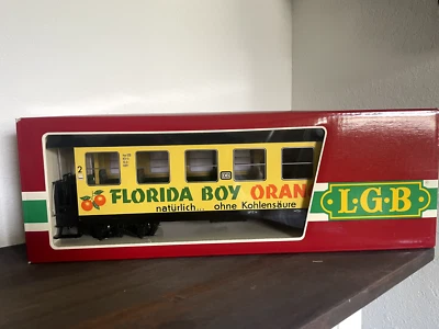 Coche de pasajeros LGB 3072 escala G Florida Boy naranja con funda Foto 1 de 4