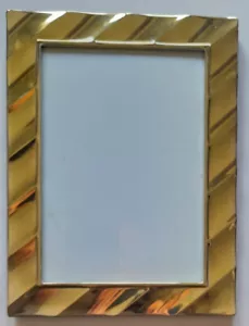 Elegante cornice in argento dorato per foto da 17x12 cm stile classico a losanga - Foto 1 di 2