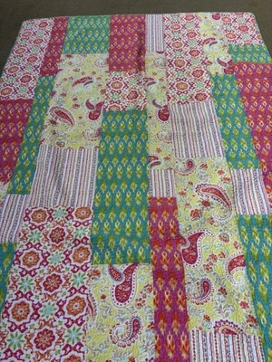 Яркие ткани для стеганого покрывала Cynthia Crowley 63 X 81 с принтом - Изображение 1 из 4