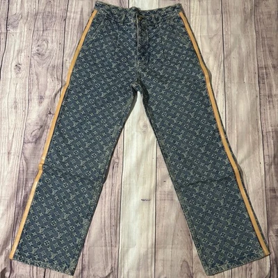 Calça jeans sob medida monograma Louis Vuitton tamanho 32 - Imagem 1 de 4