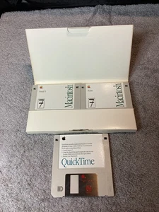 Vintage Macintosh 7.0 Install Disks Vintage Computing - Picture 1 of 7