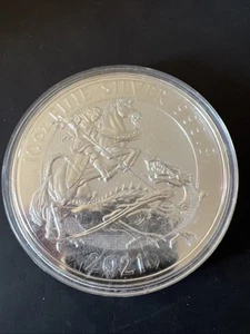 2021 Valiant St George Dragon 10 oz Silver Coin from Royal Mint - Picture 1 of 3