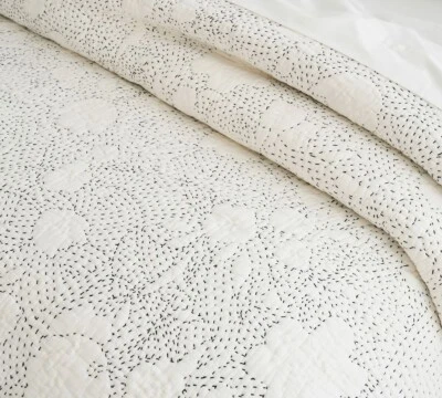 Pottery Barn Contrast Stitch   Quilt Full Queen - Image 1 of 3