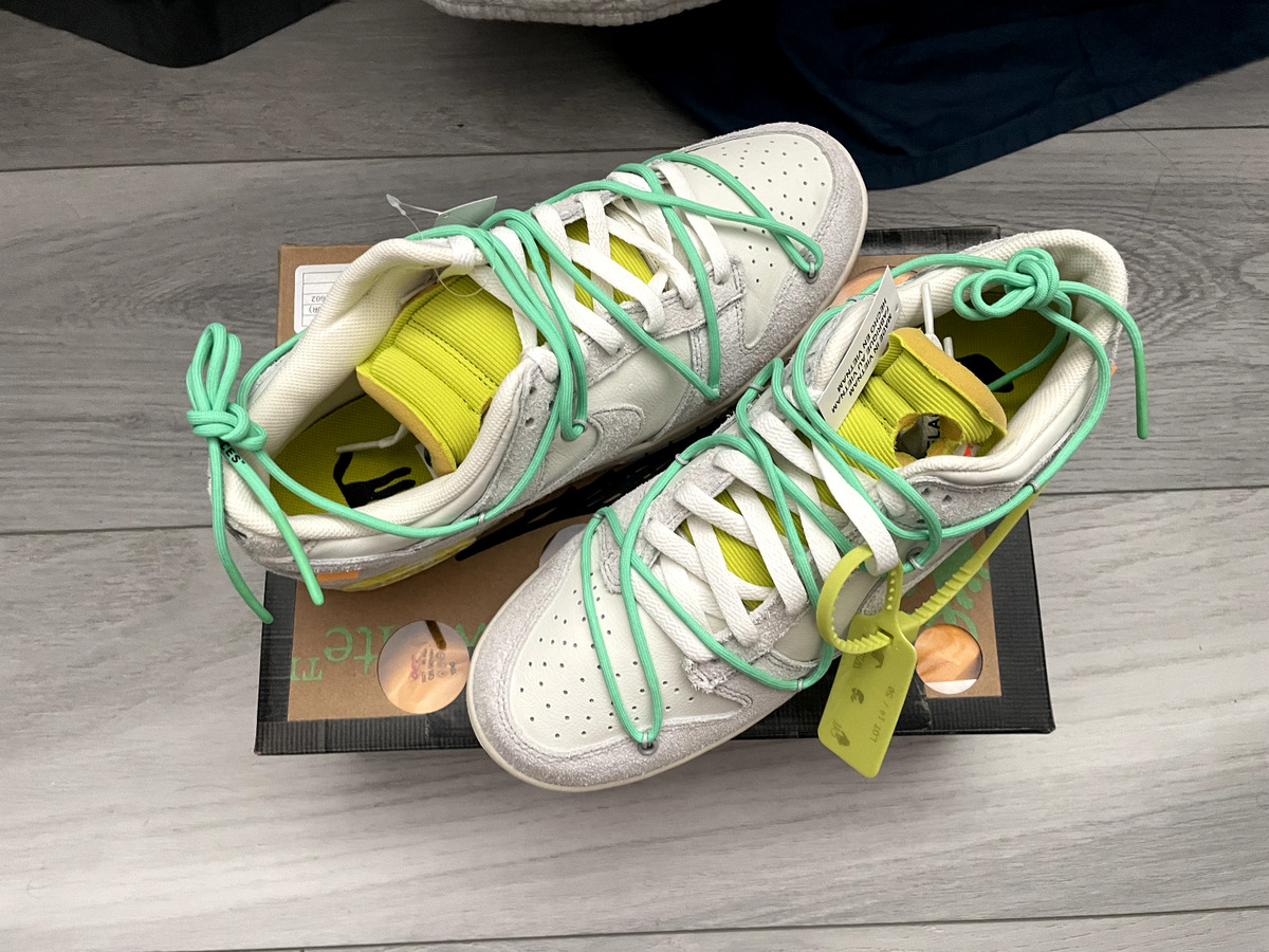 Nike Off-White x Dunk Low Lot 14 of 50 for Sale Nike Off-White x Dunk Low Lot 14 of 50 for Sale