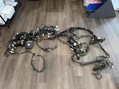 Arnés de cableado de mampara turbo Subaru Forester XT A/T 2004 con TCM, BIU, sin llave Foto 1 de 4