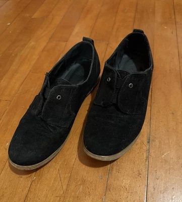 Zapatos Oxford de gamuza negros para mujer Wanted Brand talla 7 usados Foto 1 de 4