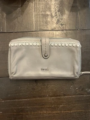 Cartera convertible para teléfono inteligente Sak Iris (correa larga de latón) Foto 1 de 4