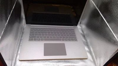 Microsoft Surface Laptop 3 15" QHD TOUCH i7-1065G7 1.30GHz 16GB 256GB Win 10 Pro Foto 1 de 4