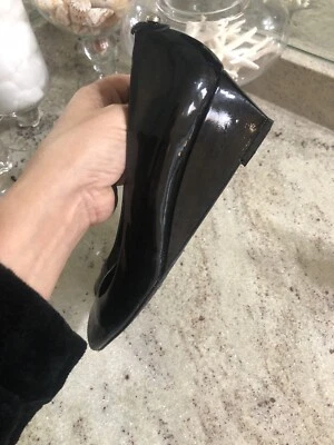 Stuart Weitzman Women's Black Patent Leather Open Toe  Wedge Heels 6.5M - Image 1 of 4