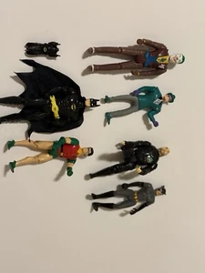 Verschiedene Batman Figuren Konvolut mit Batman, Robin und Schurken. Pinguin Beinstreben - Bild 1 von 7