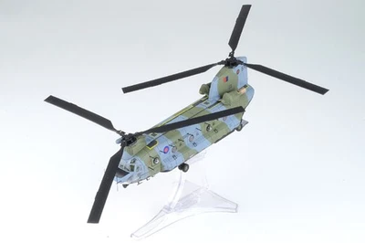 821004C Forces of Valor Chinook HC.Mk 1 1/72 Model The Survivor RAF No.18 Sqn - Image 1 of 2