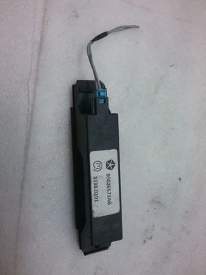 05026573AB Módulo de antena de entrada sin llave 2012 Dodge Charger 4-10-7-1P Foto 1 de 4