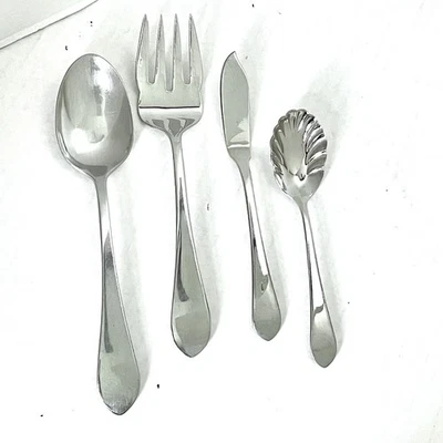 Reed & Barton JAMESTOWN 4 piezas Juego de servir azafata 18/8 cubiertos de acero inoxidable plateado Foto 1 de 4